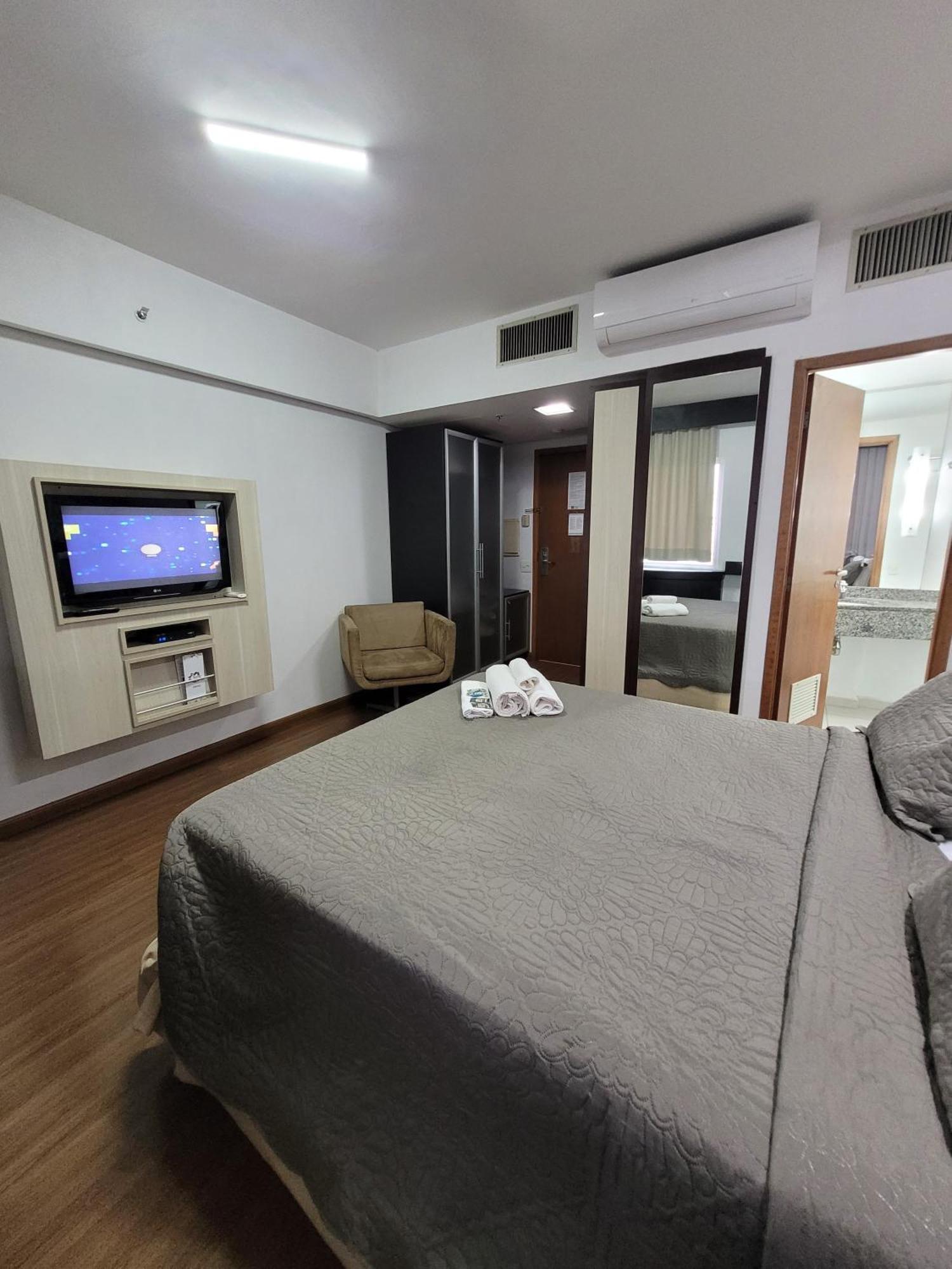 Flat Mercu Beneficencia Bela Vista Com Garagem 1203