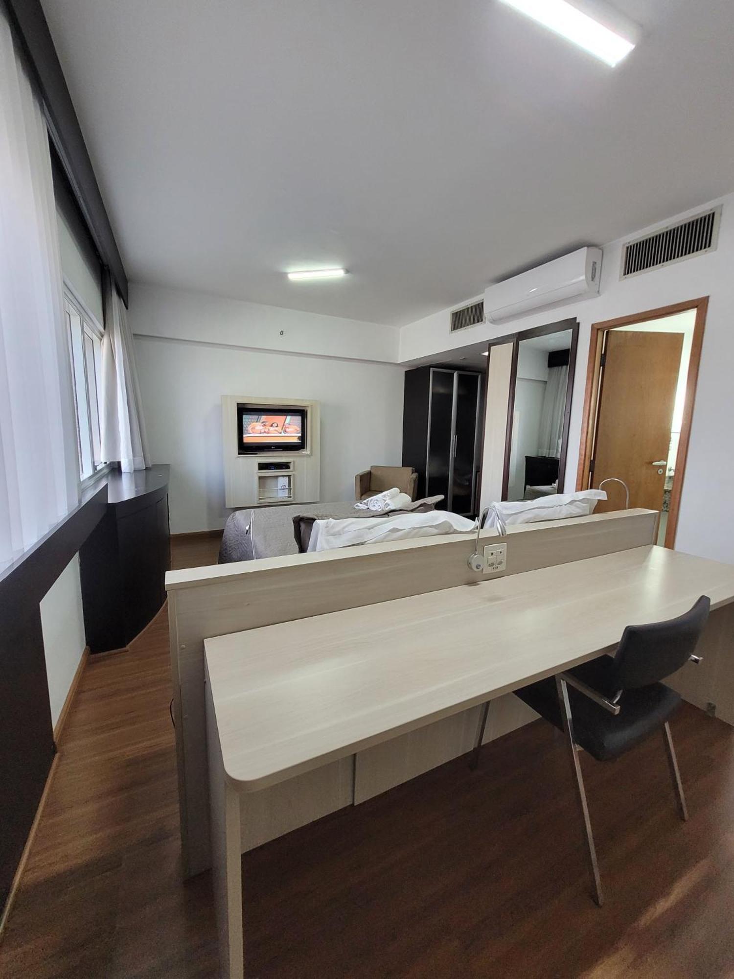 Flat Mercu Beneficencia Bela Vista Com Garagem 1203
